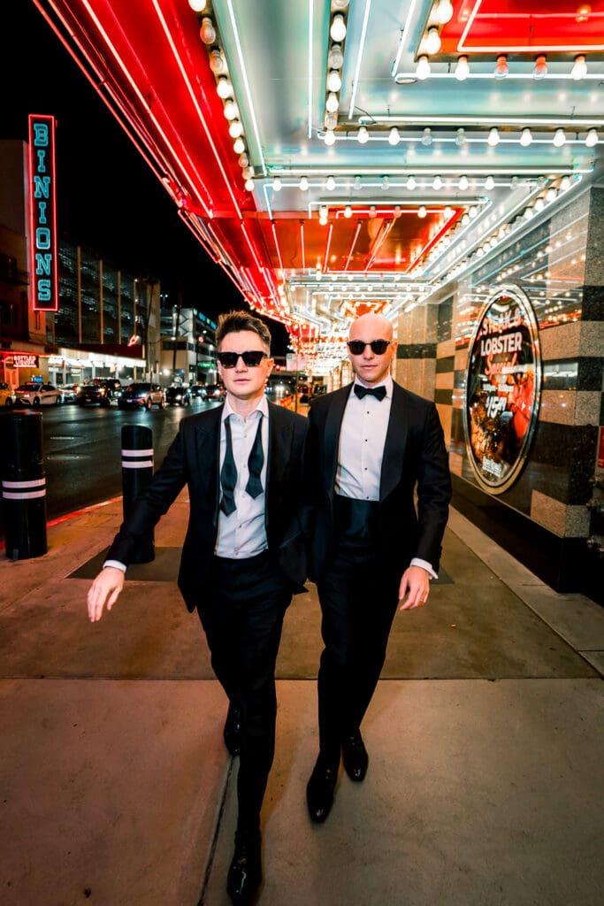 fun bridal portraits in dtlv