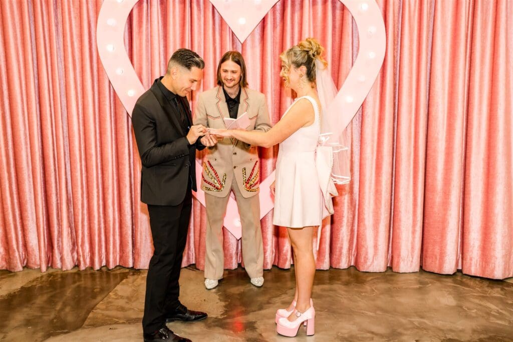 Get ready for pure chaos and pure magic with Cerys and Aaron’s wild Vegas vow renewal, pink dresses, neon lights, and zero chill required!