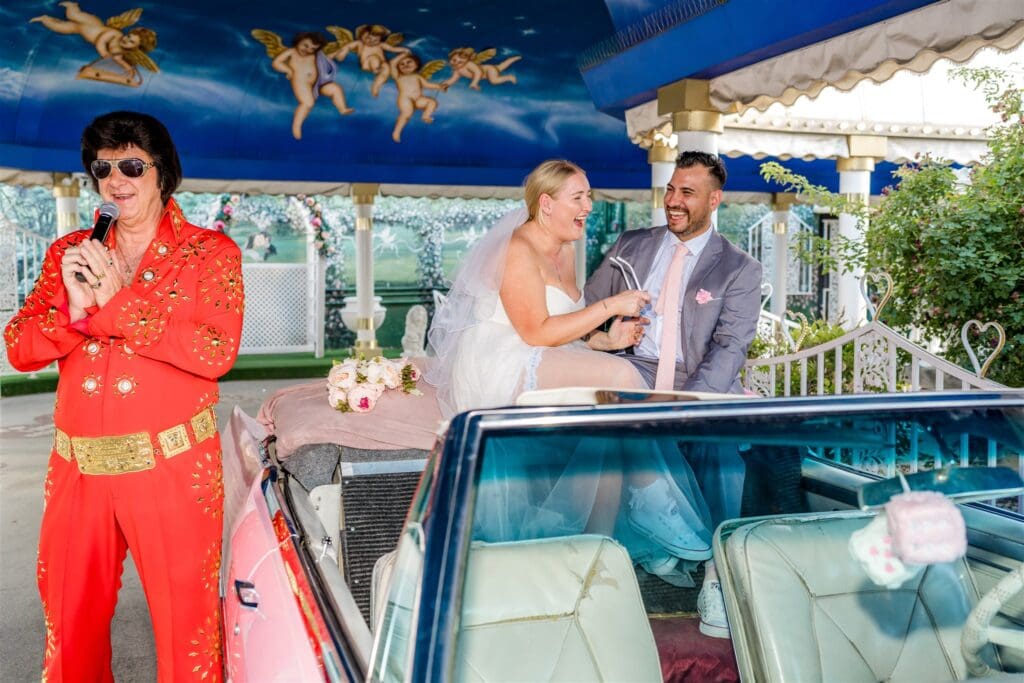 The Only Rule for This Sassy Little White Wedding Chapel Elopement? Just. Have. Fun.