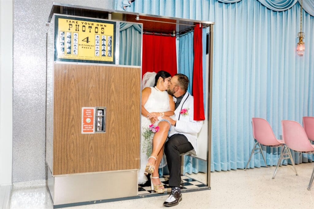 Cute picture of the newly married couple kissing