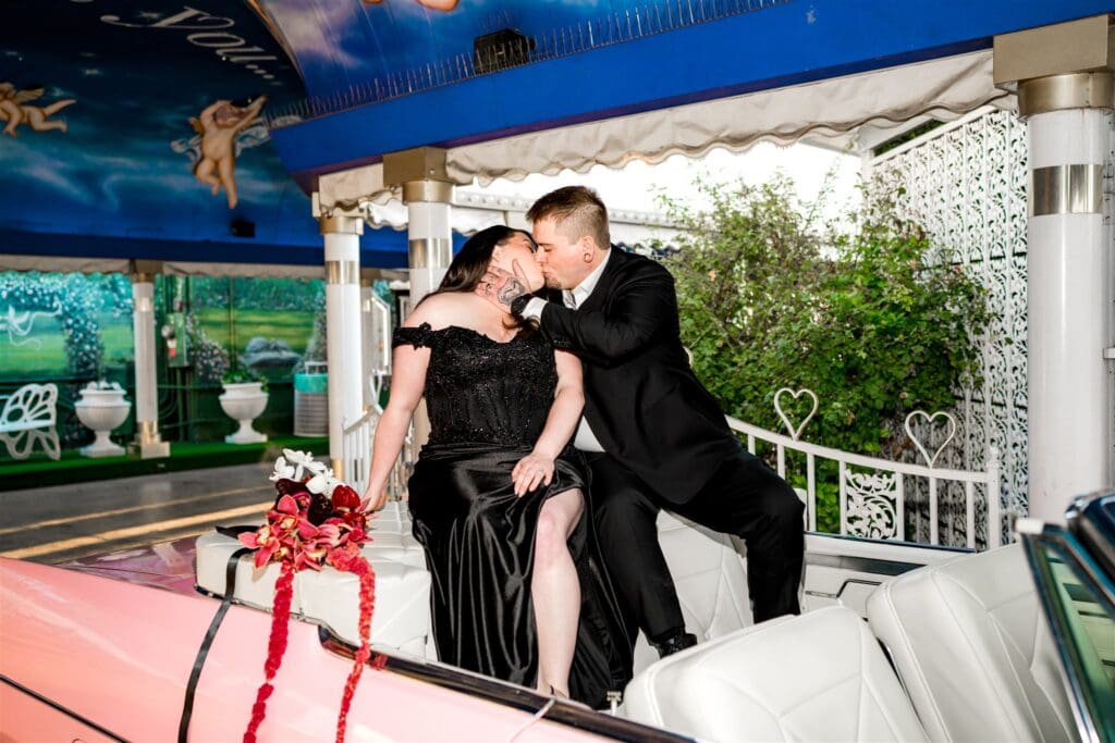 A Damn Good Time: Edgy Las Vegas Elopement at Little White & Fremont