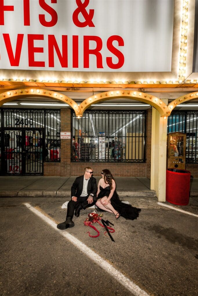 fun couple portraits in las vegas
